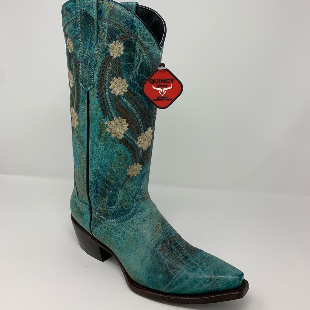 Women cowboy boots
